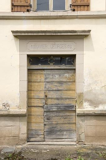 Porte du logement. © Jérôme Mongreville / Région Bourgogne-Franche-Comté, Inventaire du patrimoine - 2009