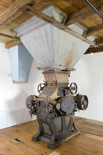 Appareil à cylindres Goulut-Borne. Vue de trois quarts. © Jérôme Mongreville / Région Bourgogne-Franche-Comté, Inventaire du patrimoine - 2009