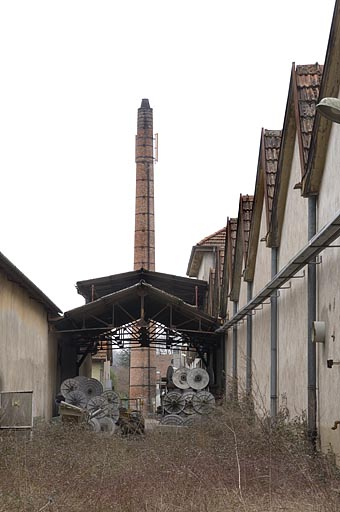 La cheminée vue depuis le nord. © Jérôme Mongreville / Région Bourgogne-Franche-Comté, Inventaire du patrimoine - 2009