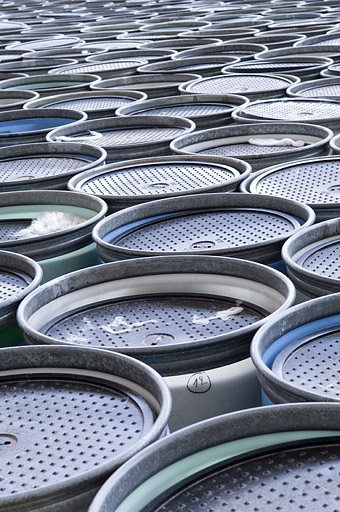 Atelier de filature. Parties supérieures des pots. © Jérôme Mongreville / Région Bourgogne-Franche-Comté, Inventaire du patrimoine - 2009