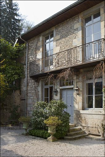 Aile sur jardin, de trois quarts droit. © Yves Sancey / Région Bourgogne-Franche-Comté, Inventaire du patrimoine - 2010