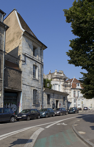 Façade latérale gauche : vue d'ensemble. © Yves Sancey / Région Bourgogne-Franche-Comté, Inventaire du patrimoine - 2010