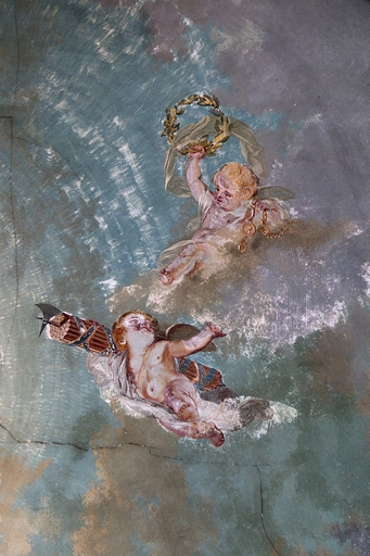 Intérieur, plafond de la cage d'escalier : détail des putti. © Yves Sancey / Région Bourgogne-Franche-Comté, Inventaire du patrimoine - 2010