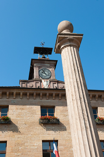 Détail de la façade antérieure. © Jérôme Mongreville / Région Bourgogne-Franche-Comté, Inventaire du patrimoine - 2010