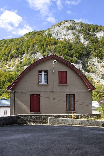 Façade antérieure : étage carré et étage en surcroît. © Yves Sancey / Région Bourgogne-Franche-Comté, Inventaire du patrimoine - 2010