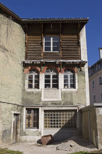 Atelier de fabrication (anciennes écuries et fenil). © Yves Sancey / Région Bourgogne-Franche-Comté, Inventaire du patrimoine - 2010 Atelier de fabrication (anciennes écuries et fenil). © Yves Sancey / Région Bourgogne-Franche-Comté, Inventaire du patrimoine - 2010