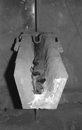 Grand cubilot. Détail de la rigole de coulée. © Rémi Hamelin / Région Bourgogne-Franche-Comté, Inventaire du patrimoine - 2010