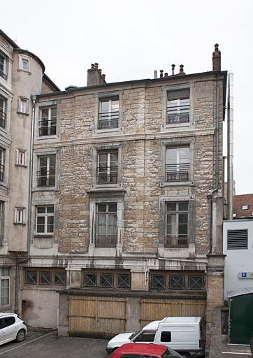 Détail de l'aile droite sur cour. © Jérôme Mongreville / Région Bourgogne-Franche-Comté, Inventaire du patrimoine - 2011