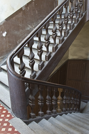 Logis principal, aile droite : détail de l'escalier secondaire. © Yves Sancey / Région Bourgogne-Franche-Comté, Inventaire du patrimoine - 2011