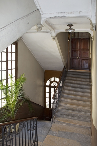 Vue d'ensemble de l'intérieur de l'escalier. © Yves Sancey / Région Bourgogne-Franche-Comté, Inventaire du patrimoine - 2011