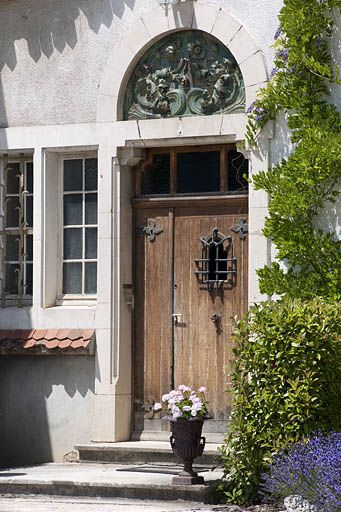 Porte d'entrée. © Jérôme Mongreville / Région Bourgogne-Franche-Comté, Inventaire du patrimoine - 2011