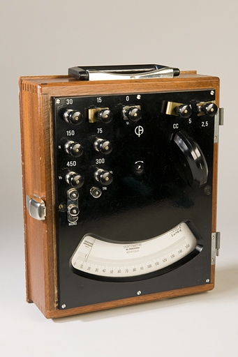 Face avant, de trois quarts. © Marc Loukachine / Région Bourgogne-Franche-Comté, Inventaire du patrimoine - 2012