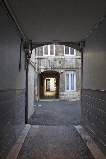 Vue des passages cochers en enfilade. © Yves Sancey / Région Bourgogne-Franche-Comté, Inventaire du patrimoine - 2012