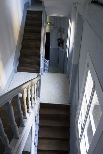 Détail de l'intérieur de l'escalier à cage ouverte. © Yves Sancey / Région Bourgogne-Franche-Comté, Inventaire du patrimoine - 2012