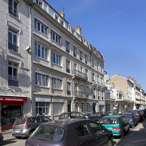 Vue d'ensemble, de trois quarts gauche. © Yves Sancey / Région Bourgogne-Franche-Comté, Inventaire du patrimoine - 2012