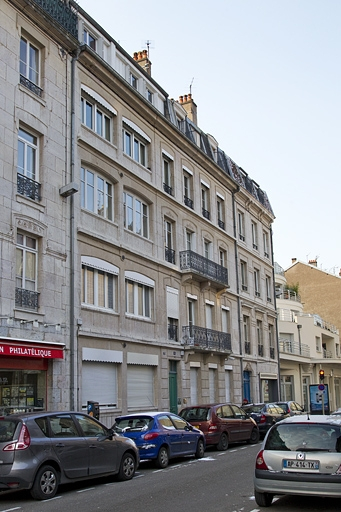 Vue d'ensemble rapprochée, de trois quarts gauche. © Yves Sancey / Région Bourgogne-Franche-Comté, Inventaire du patrimoine - 2012