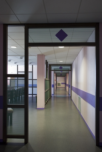 Bâtiment de l'hôtellerie (2e étage), internat : couloir. © Yves Sancey / Région Bourgogne-Franche-Comté, Inventaire du patrimoine - 2012