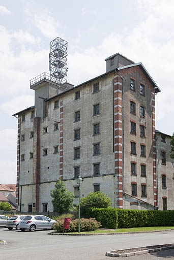 La malterie vue depuis le nord-ouest. © Jérôme Mongreville / Région Bourgogne-Franche-Comté, Inventaire du patrimoine - 2012