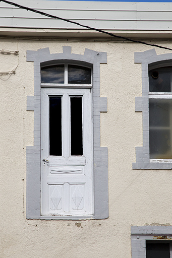 Atelier rehaussé en 1923-1924 : porte haute. © Yves Sancey / Région Bourgogne-Franche-Comté, Inventaire du patrimoine - 2012