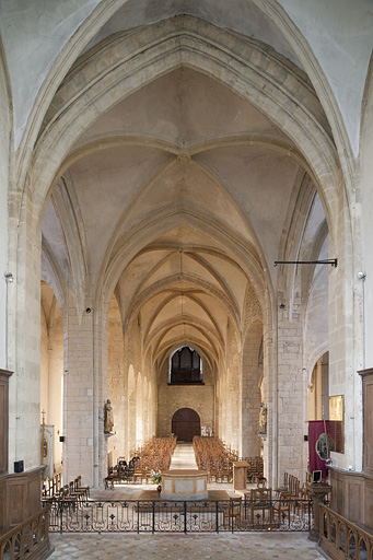 Eglise : intérieur de la nef, depuis le choeur. © Jérôme Mongreville / Région Bourgogne-Franche-Comté, Inventaire du patrimoine - 2012