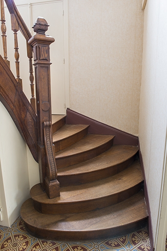 L'escalier conduisant aux chambres situées à l'étage. © Mary Ruffinoni / Région Bourgogne-Franche-Comté, Inventaire du patrimoine - 2012
