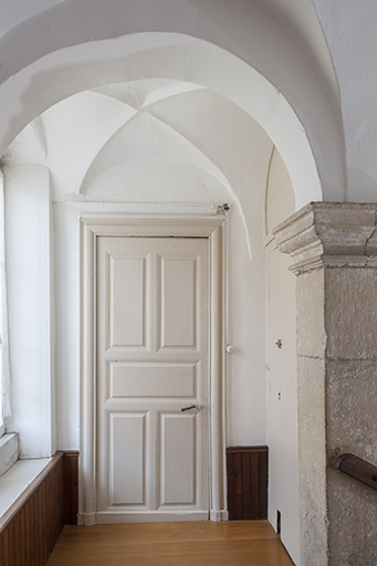 Palier du 1er étage. © Jérôme Mongreville / Région Bourgogne-Franche-Comté, Inventaire du patrimoine - 2012