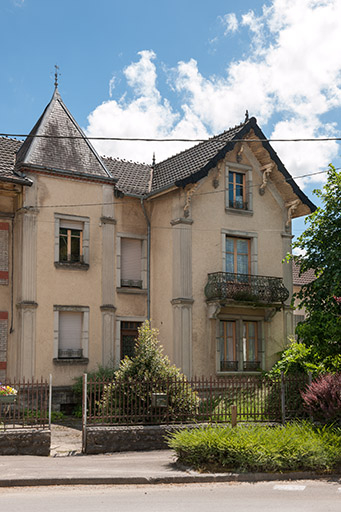 Le logement vu de trois quarts gauche. © Jérôme Mongreville / Région Bourgogne-Franche-Comté, Inventaire du patrimoine - 2013