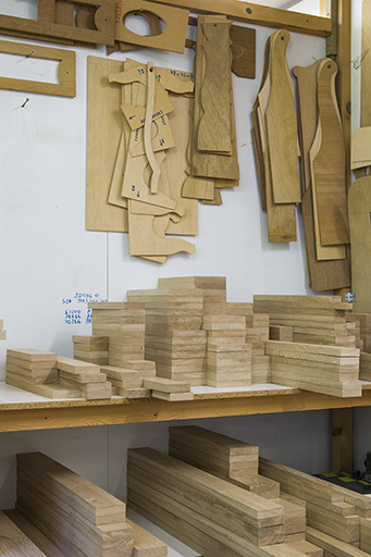 Atelier de 1990 : stock de bois et gabarits. © Yves Sancey / Région Bourgogne-Franche-Comté, Inventaire du patrimoine - 2013