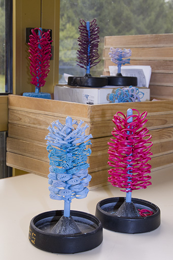 Fonte à la cire perdue : plusieurs arbres en cire. © Yves Sancey / Région Bourgogne-Franche-Comté, Inventaire du patrimoine - 2013