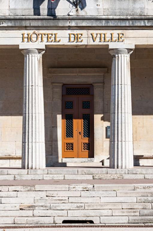 Partie centrale du porche © Jérôme Mongreville / Région Bourgogne-Franche-Comté, Inventaire du patrimoine - 2013