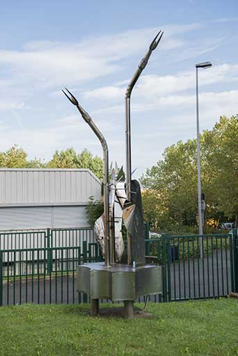 Détail vu du sud de la sculpture de Noël Thomann le long de la rue Louis Marchal. © Mary Ruffinoni / Région Bourgogne-Franche-Comté, Inventaire du patrimoine - 2013