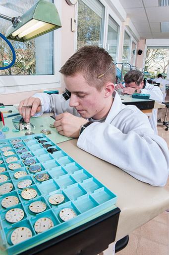 Horloger au travail. © Jérôme Mongreville / Région Bourgogne-Franche-Comté, Inventaire du patrimoine - 2014