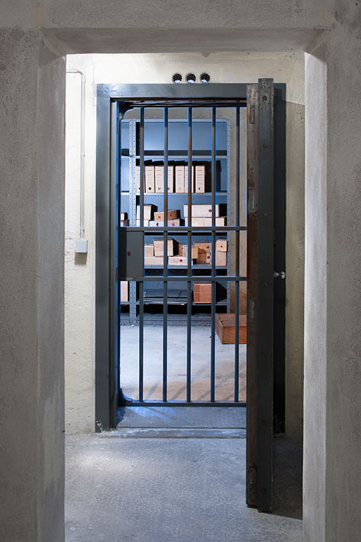 Siège de la Caisse régionale de Crédit agricole : l'ancienne salle forte. © Jérôme Mongreville / Région Bourgogne-Franche-Comté, Inventaire du patrimoine - 2014 Siège de la Caisse régionale de Crédit agricole : l'ancienne salle forte. © Jérôme Mongreville / Région Bourgogne-Franche-Comté, Inventaire du patrimoine - 2014