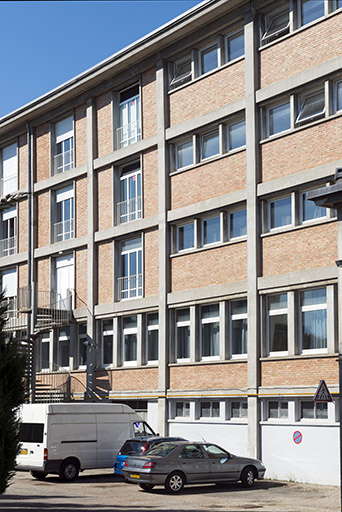 Détail de la façade postérieure du bâtiment d'internat, logement, restauration. (ex-Léger) © Mary Ruffinoni / Région Bourgogne-Franche-Comté, Inventaire du patrimoine - 2014