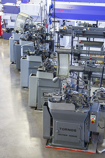 Machines à décolleter Tornos : détail des machines. © Sonia Dourlot / Région Bourgogne-Franche-Comté, Inventaire du patrimoine - 2014 Machines à décolleter Tornos : détail des machines. © Sonia Dourlot / Région Bourgogne-Franche-Comté, Inventaire du patrimoine - 2014