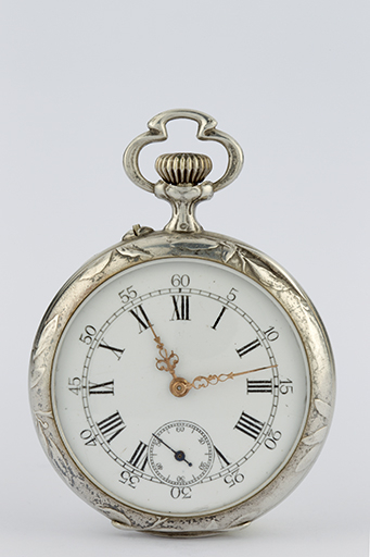 Vue d'ensemble, côté cadran. © Sonia Dourlot / Région Bourgogne-Franche-Comté, Inventaire du patrimoine - 2014