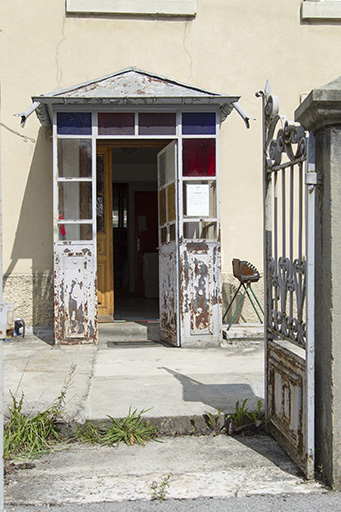 Façade antérieure : entrée. © Sonia Dourlot / Région Bourgogne-Franche-Comté, Inventaire du patrimoine - 2014