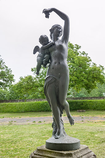 Le Sommeil, vue de face. © Jérôme Mongreville / Région Bourgogne-Franche-Comté, Inventaire du patrimoine - 2014 Le Sommeil, vue de face. © Jérôme Mongreville / Région Bourgogne-Franche-Comté, Inventaire du patrimoine - 2014