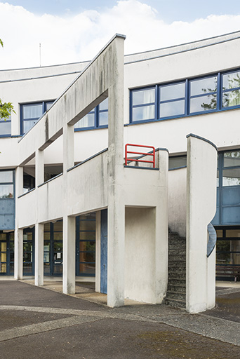 Détail de l'escalier hors-oeuvre dans la cour postérieure. © Mary Ruffinoni / Région Bourgogne-Franche-Comté, Inventaire du patrimoine - 2014