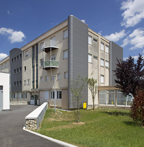 Angle sud-ouest, pignon sud de l'internat. © Sonia Dourlot / Région Bourgogne-Franche-Comté, Inventaire du patrimoine - 2014