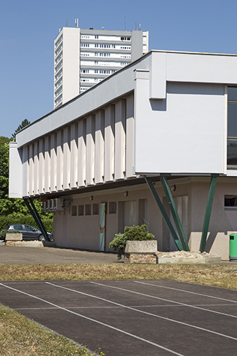 Pignon sud de la cantine. © Sonia Dourlot / Région Bourgogne-Franche-Comté, Inventaire du patrimoine - 2014