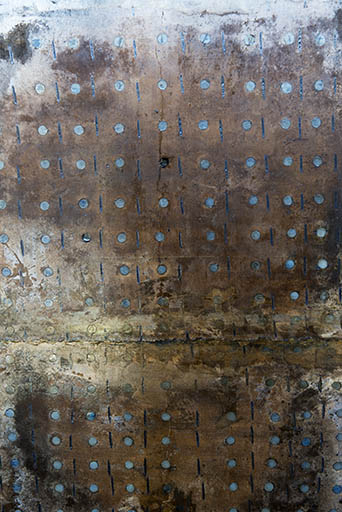 Détail de surface d'un totem. © Mary Ruffinoni / Région Bourgogne-Franche-Comté, Inventaire du patrimoine - 2014