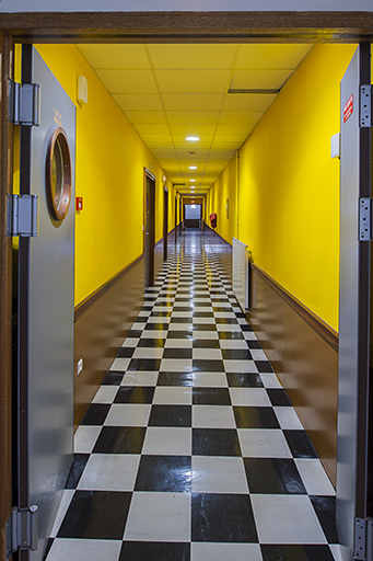 Couloir du 1er étage de l'externat. © Jérôme Mongreville / Région Bourgogne-Franche-Comté, Inventaire du patrimoine - 2015