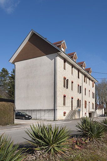 Immeuble de logements. Vue d'ensemble. © Jérôme Mongreville / Région Bourgogne-Franche-Comté, Inventaire du patrimoine - 2015