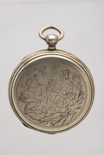 Montre de gousset de la fin du 18e siècle ou du début du 19e siècle : côté fond. © Sonia Dourlot / Région Bourgogne-Franche-Comté, Inventaire du patrimoine - 2015