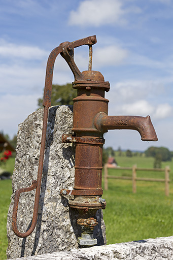 La pompe. © Sonia Dourlot / Région Bourgogne-Franche-Comté, Inventaire du patrimoine - 2015