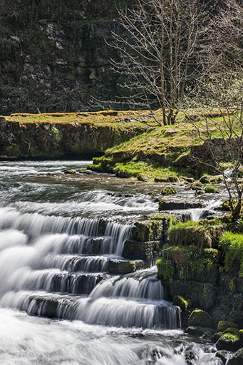 Chute sur l'ancien barrage du moulin dessous. © Jérôme Mongreville / Région Bourgogne-Franche-Comté, Inventaire du patrimoine - 2015