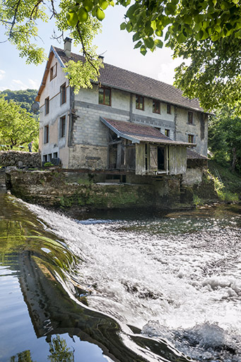 Vue d'ensemble depuis le nord-est. © Jérôme Mongreville / Région Bourgogne-Franche-Comté, Inventaire du patrimoine - 2015