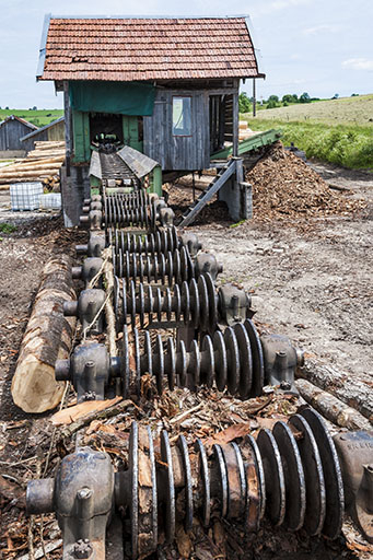 Rouleaux d'entraînement du poste d'écorçage. © Jérôme Mongreville / Région Bourgogne-Franche-Comté, Inventaire du patrimoine - 2015