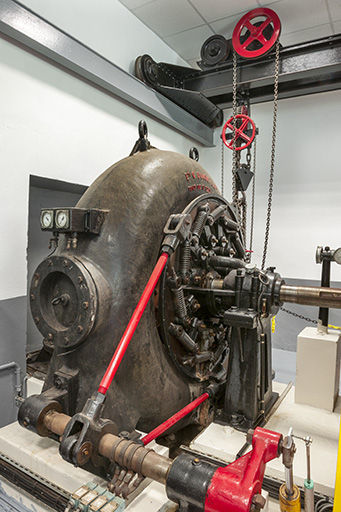 Vue d'ensemble de la turbine Dumont et Cie (groupe 4). © Jérôme Mongreville / Région Bourgogne-Franche-Comté, Inventaire du patrimoine - 2015 Vue d'ensemble de la turbine Dumont et Cie (groupe 4). © Jérôme Mongreville / Région Bourgogne-Franche-Comté, Inventaire du patrimoine - 2015
